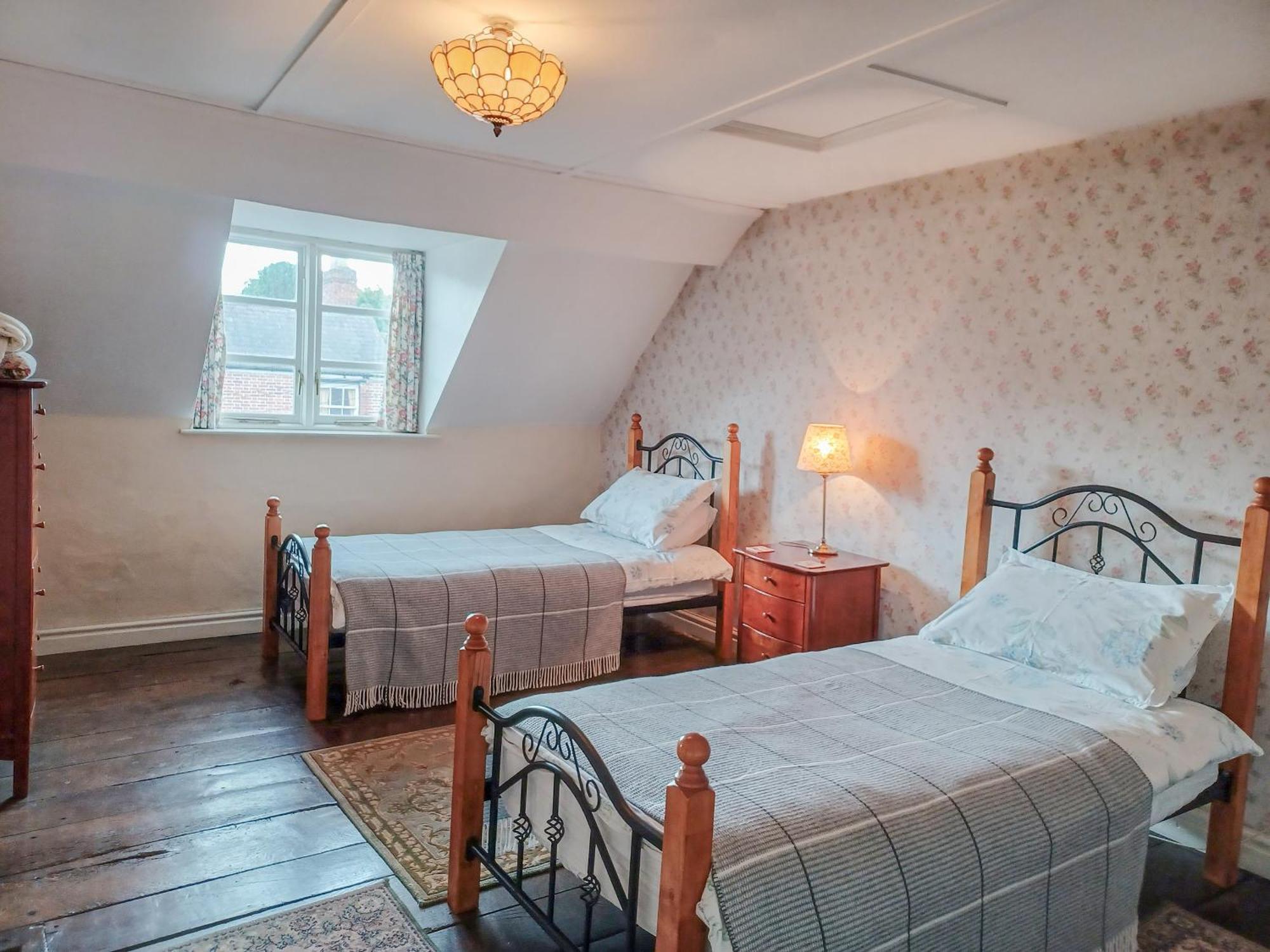 Ellinor House Villa Cleobury Mortimer ภายนอก รูปภาพ